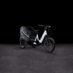 Vélo cargo électrique Cube Trike Family Hybrid 750 en ville
